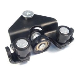 Tolóajtó vezetőgörgő Alsó Opel Combo 124955