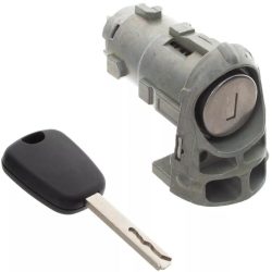 Renault Clio Trafic Master Kangoo Ajtó Zárbetét 7701209836